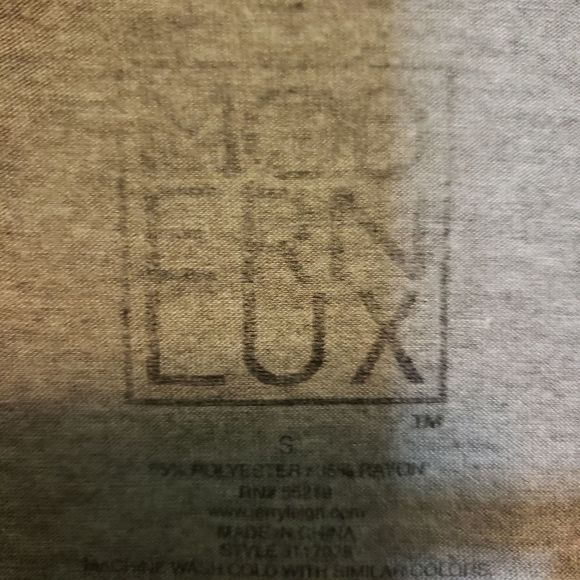 3 for $25 Modern Lux Grey Avacado T-Shirt Small - Picture 3 of 5